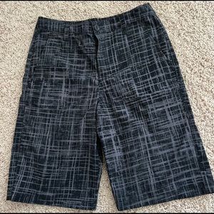 Boys Under Armour Golf Short - Size YL - Black and White